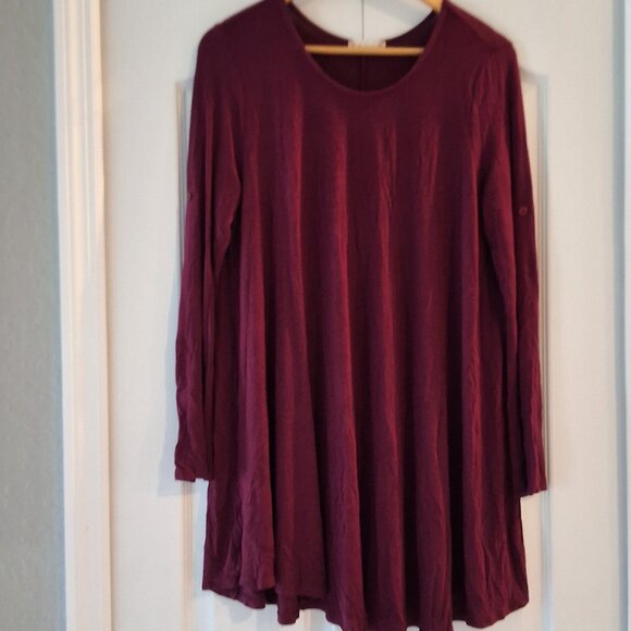 Women's shirt - Picture 2 of 3